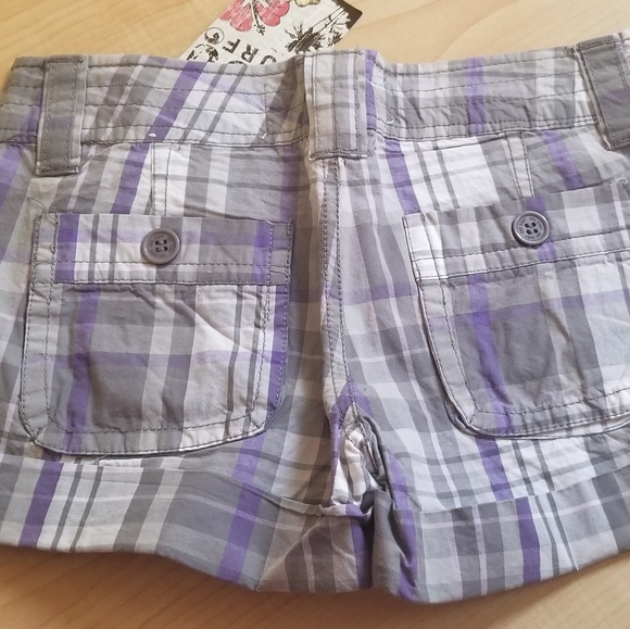 Checkered shorts - Picture 2 of 3